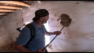 На стене армянской деревни найден сундук с сокровищами!!!