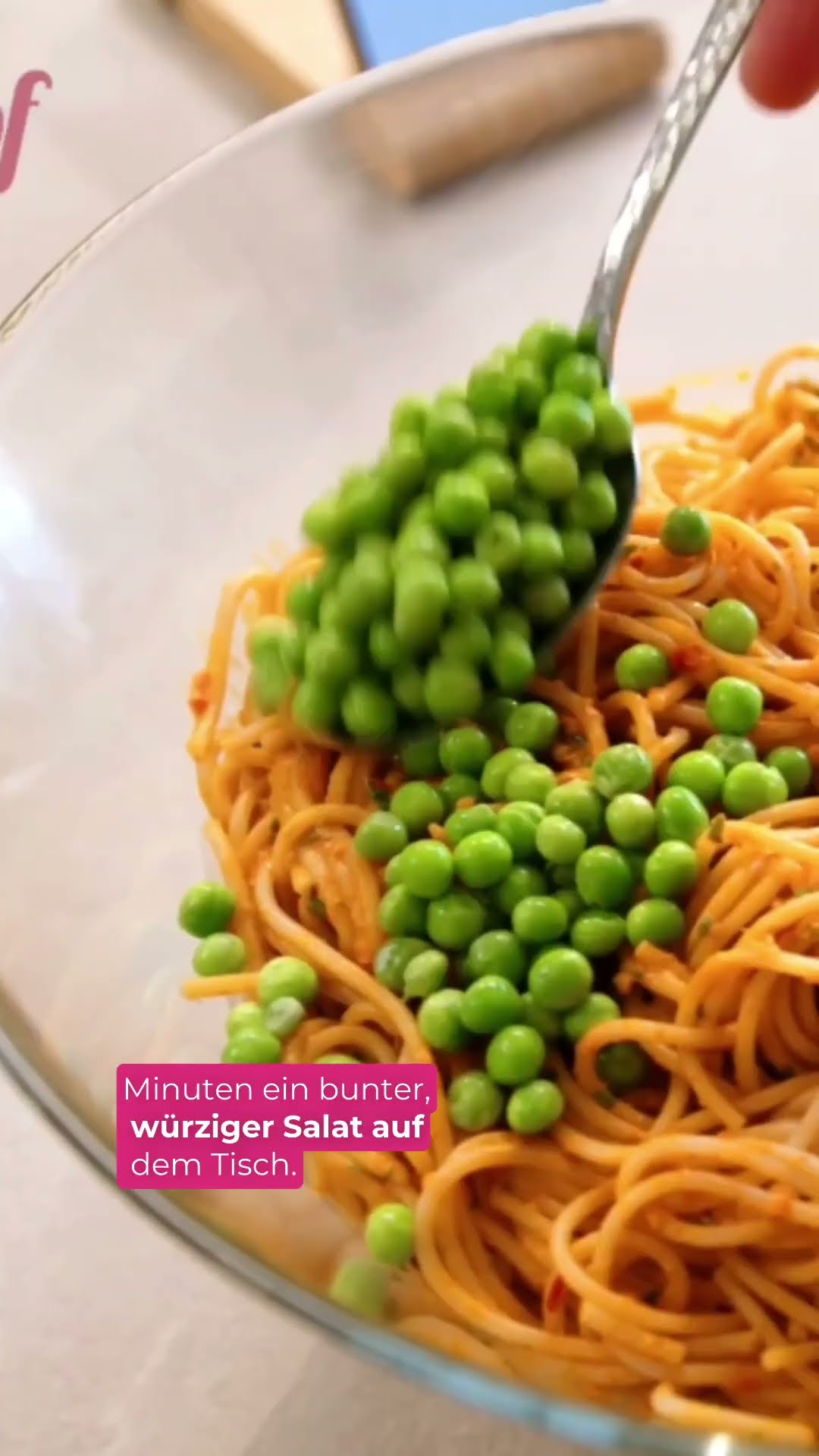 🥗 Schneller Schichtsalat Djuvec Style in 20 Minuten – Perfekt zum ...