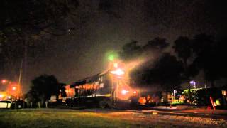 CSX Q452 & FEC 226