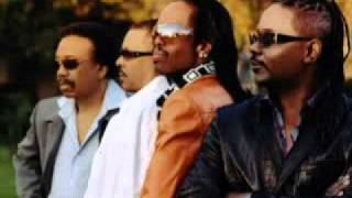 Earth, Wind &amp; Fire - Love Is The Greatest Story.flv