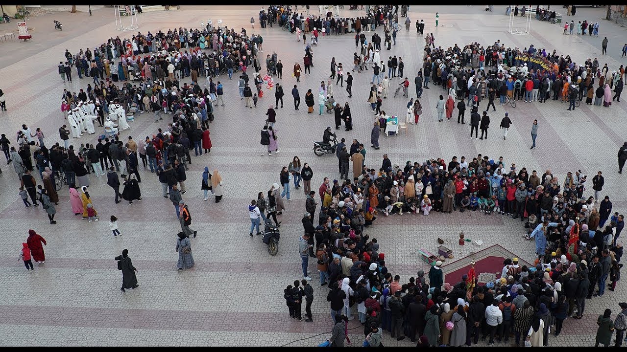 القلب النابض للمدينة.. أشكال فرجوية تؤثتُ ساحة الفن بورزازات