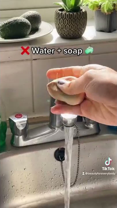 The Best Way To Clean Your Makeup Sponge 🧽