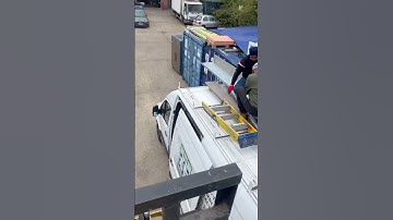 How you can change the roller shutter motor 🇬🇧🇬🇧💷 #london (@Aman-singh0030