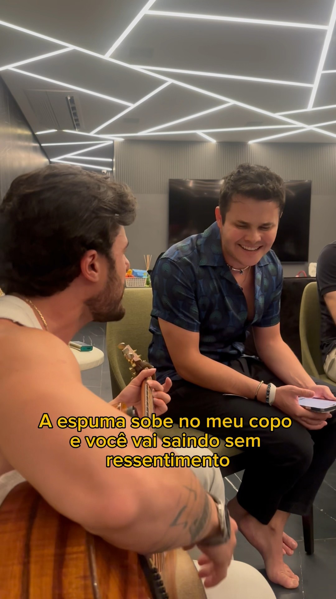 Cronômetro voz e violão pra vocês, essa moda é boa demais! ❤