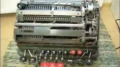 Dividing by 0 on 1950s mechanical calculator 🤯