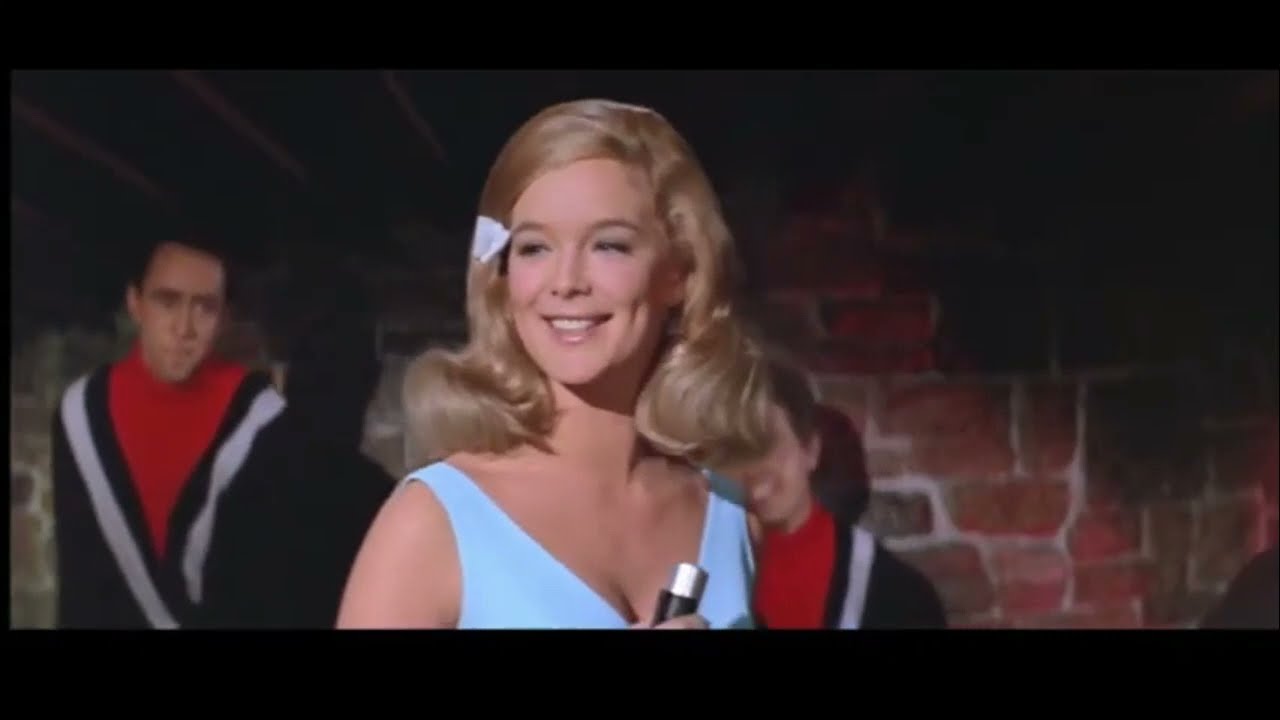 Jackie Ward - New Love (from the movie Beach Blanket Bingo)