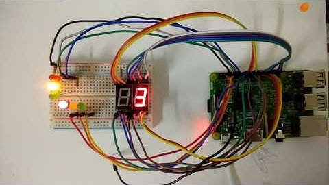 模擬紅綠燈+7段顯示器黃燈倒數