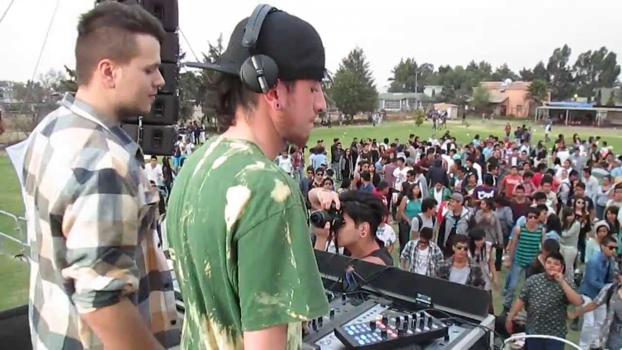 Mira Sack Muller & Camilo Diaz B2B en YouTube Mira Sack Muller & Camilo Diaz B2B en YouTube