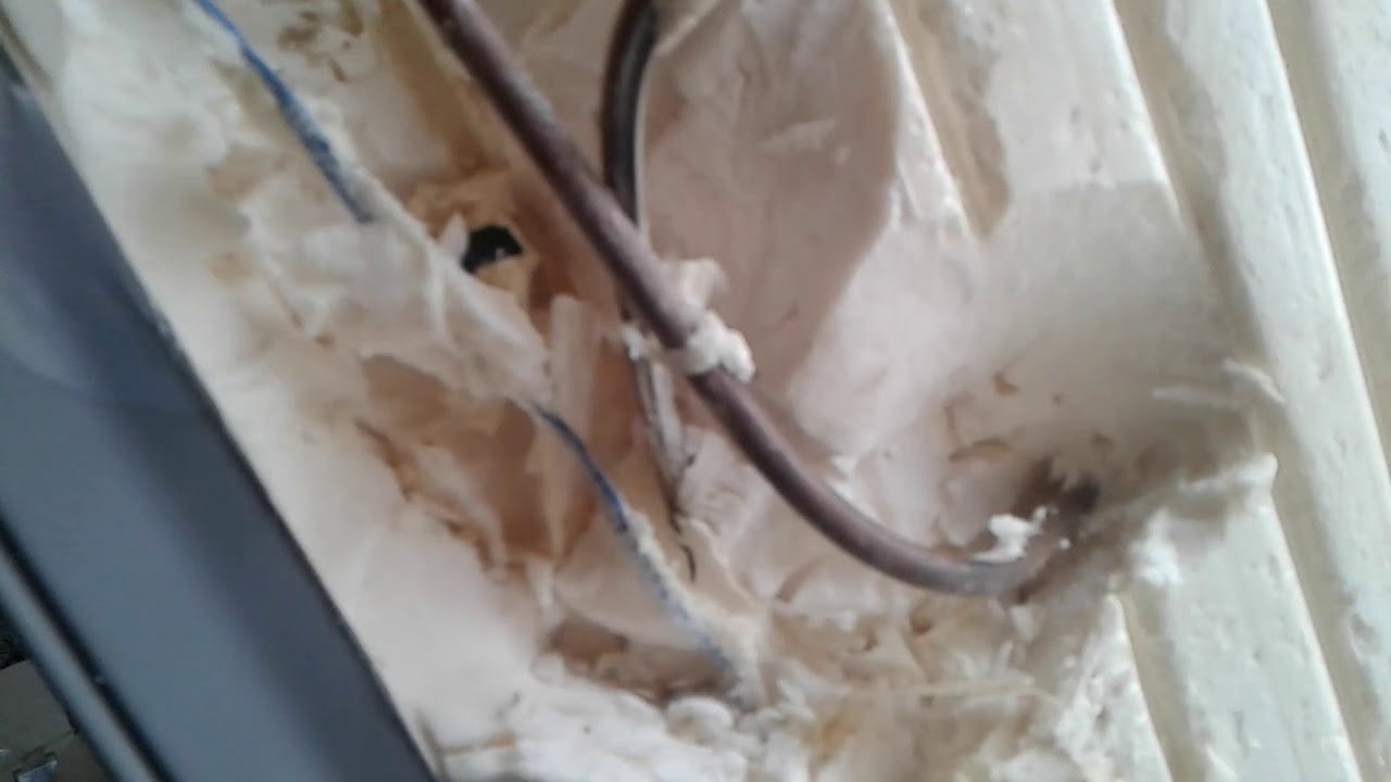 Устранение утечки в холодильнике LG с зеркальной дверью - YouTube