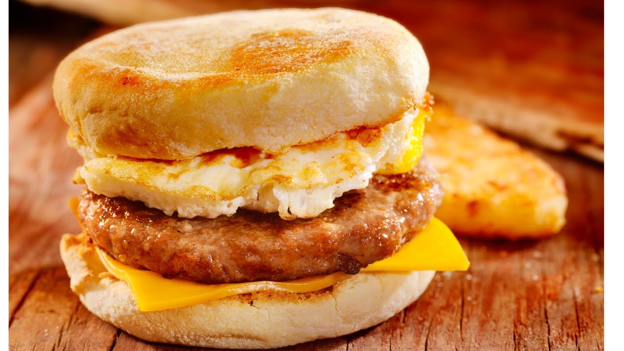Stop Buying Egg McMuffins! 💸 Make This Homemade Sausage Egg & Cheese Freezer Breakfast Instead