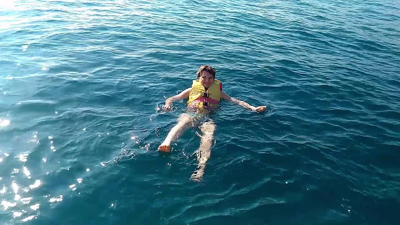 Море купаться видео