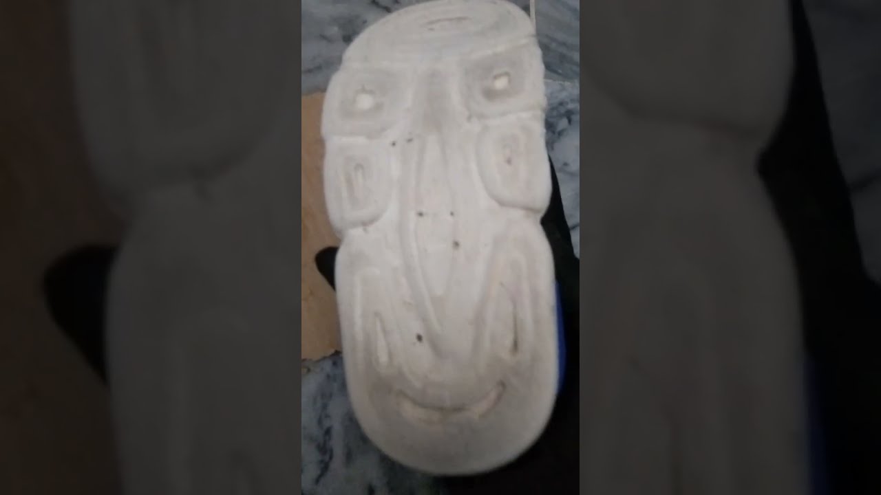 Beware of Shoes Sole Pictures Hidden Underneath