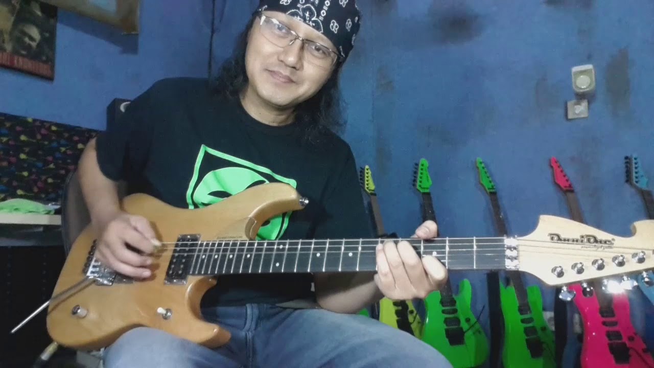Edo Widiz - Guitaritual Custom Shop - "Omni One" - YouTube