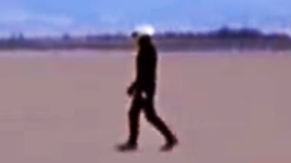 Daft Punks Final Walk
Title: Daft Punk Walk
Daft Punk has his final walk..
This is from the Daft Punk - Epilogue video and I wanted to make a meme out of it lol. Hope you enjoy!
Twitter: https://twitter.com/ContendoYT (follow me)
Instagram: https://www.instagram.com/contendoo/
#Contendo #DaftPunk #Epilogue #Memes #DaftPunkMeme #Daft #Punk #Shorts #DaftPunkEpilogue #Meme Daft Punks Final Walk