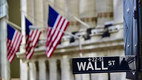 Stocks snap 4 day winning streak as Fed and jobless claims weigh on market