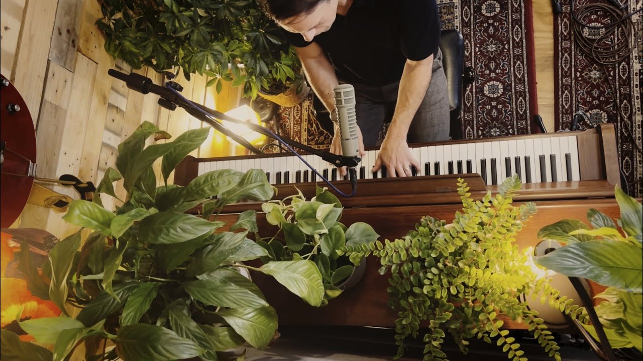 'Body & Soul' - Rob Stringer live at Old Hall Road Studios