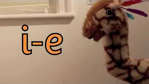 Geraldine the Giraffe learns /i-e/
