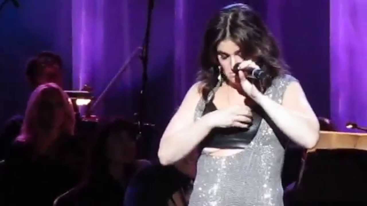 Idina menzel tits