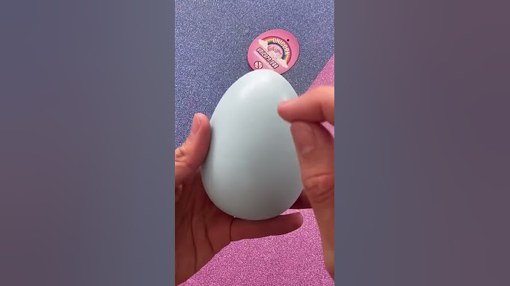 HATCHING A MYSTERY EGG 🥚 *what’s inside?* PT.1