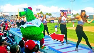 20 FUNNIEST MASCOT MOMENTS IN SPORTS