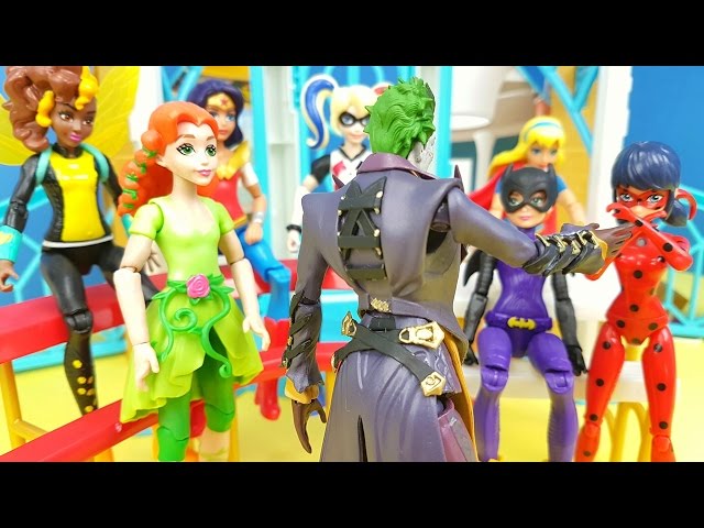 Divino Toque fantasias - Família Miraculous - As Aventuras de Ladybug e Cat  Noir em tamanho família 👪 #divinotoquealugueldefantasia  A nossa alegria  é ver você sorrir!