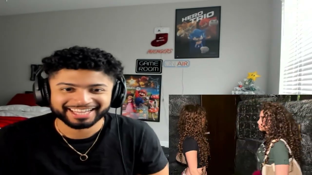 Kalogeras Sisters GO TO AN ESCAPE ROOM! | REACTION!!