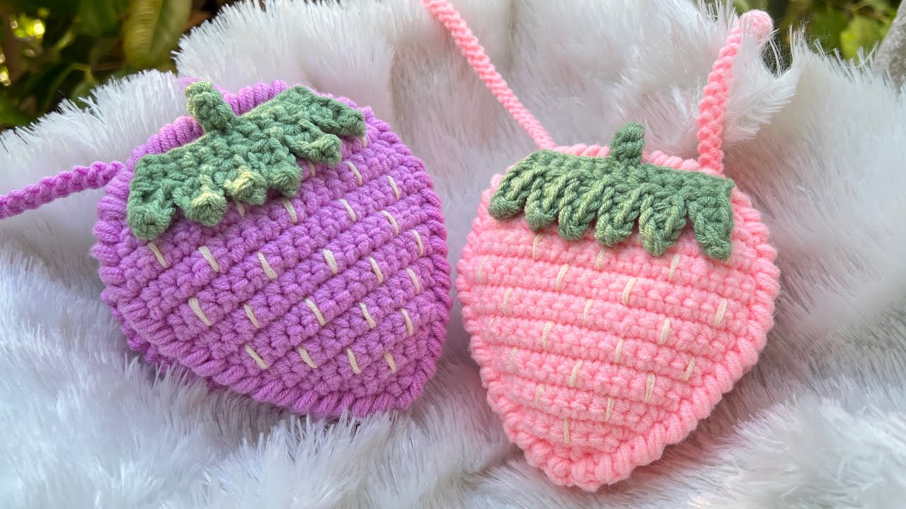 Crochet Little Strawberry Bag 🍓Crochet with me