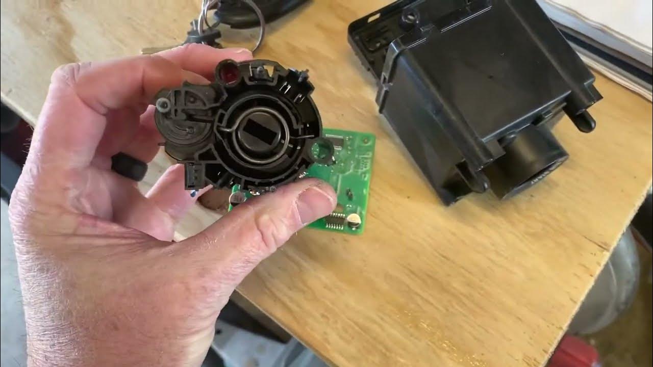 2014 Ram 2500 Ignition Switch and Key Fob - YouTube