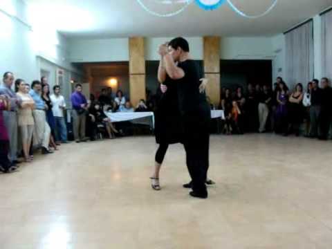 Esteban Velazquez y Monica Gomiz Tango Puerto Madryn Mayo 2009