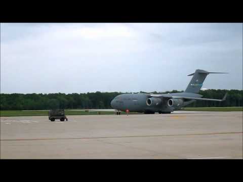 C-17 Reverse thrust out of parking.wmv