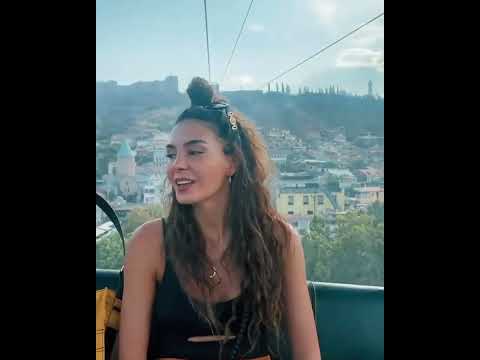 თურქი მსახიობი ებრუ შაჰინი „აჭარულზე“ ამღერდა