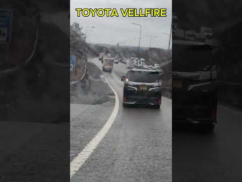 ¿Comprarías esta TOYOTA de LUJO japonesa?