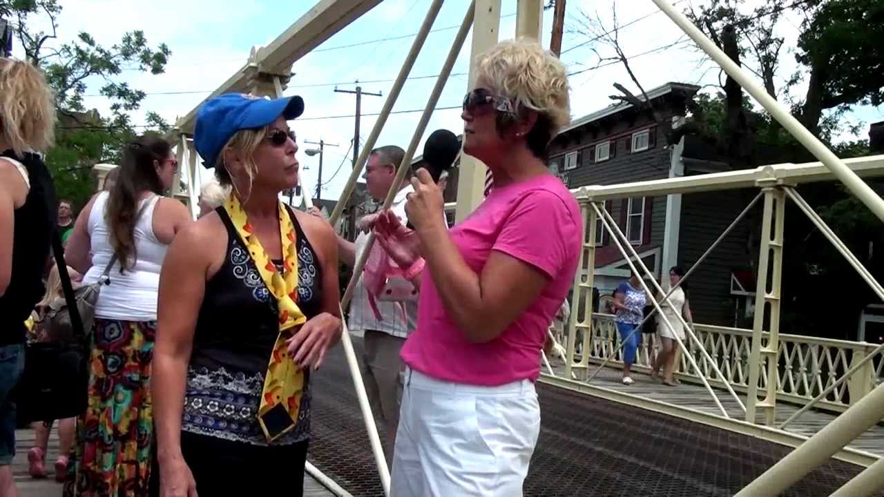 Clinton "Mayor On the Loose" Rubber Duck Race, Music by Mercedes Mill