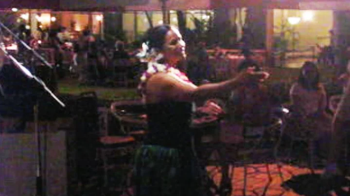 Waikiki Beach | Oahu Hawaii | Hawaiian Music | Hula | Steven A. Martin