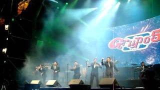 Video thumbnail of "GRUPO 5 / SE A MUERTO MI ABUELO, MUJER HILANDERA @ 2009 ( PLAZA MAYOR, 30 OCTUBRE )"