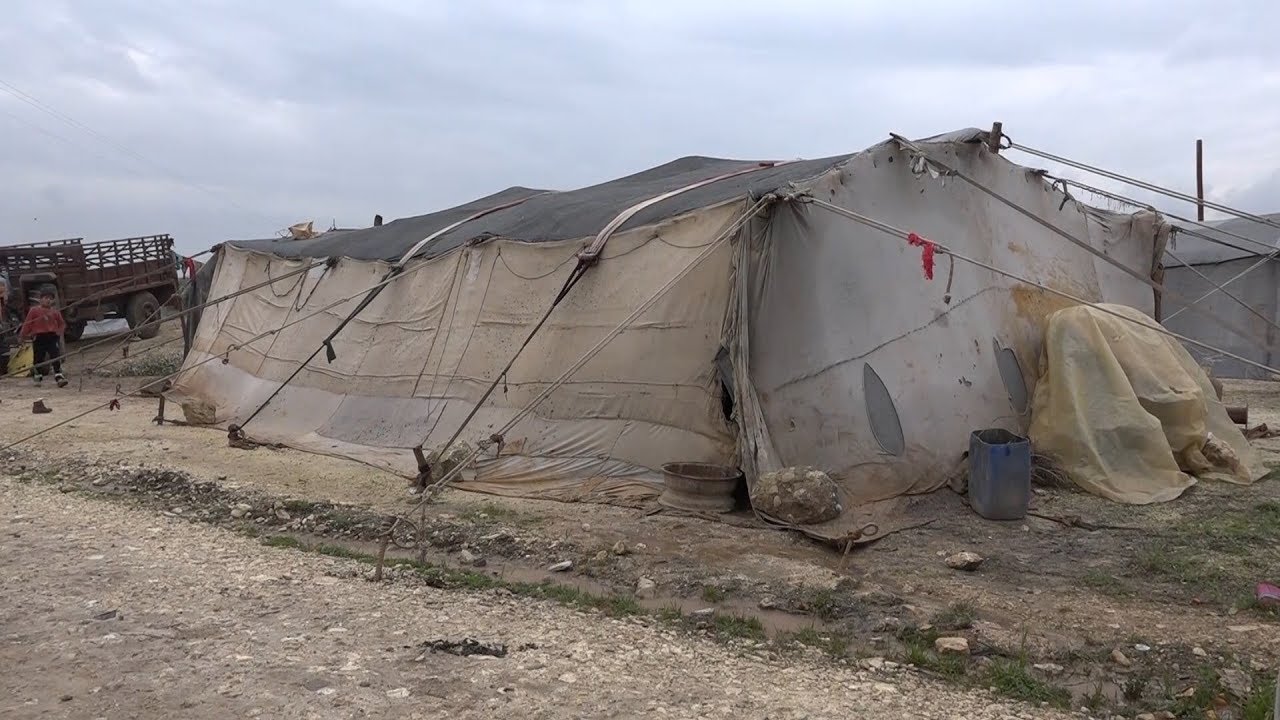 النزوح إلى عفرين أمل بالأمان وتعقيدات على المهجرين