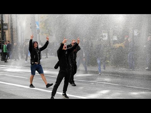 Vídeo: Este Corajoso Menino Mexicano De 12 Anos Tentou Parar Sozinho Milhares De Manifestantes Anti-gays - Matador Network