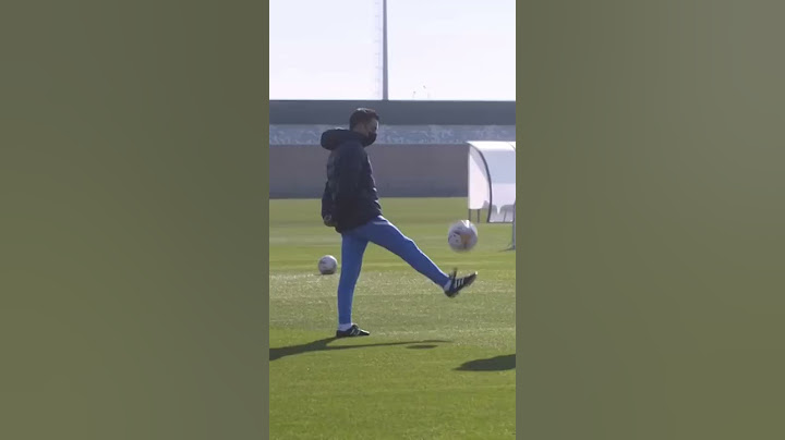 Xavi shows off skills in training…💯