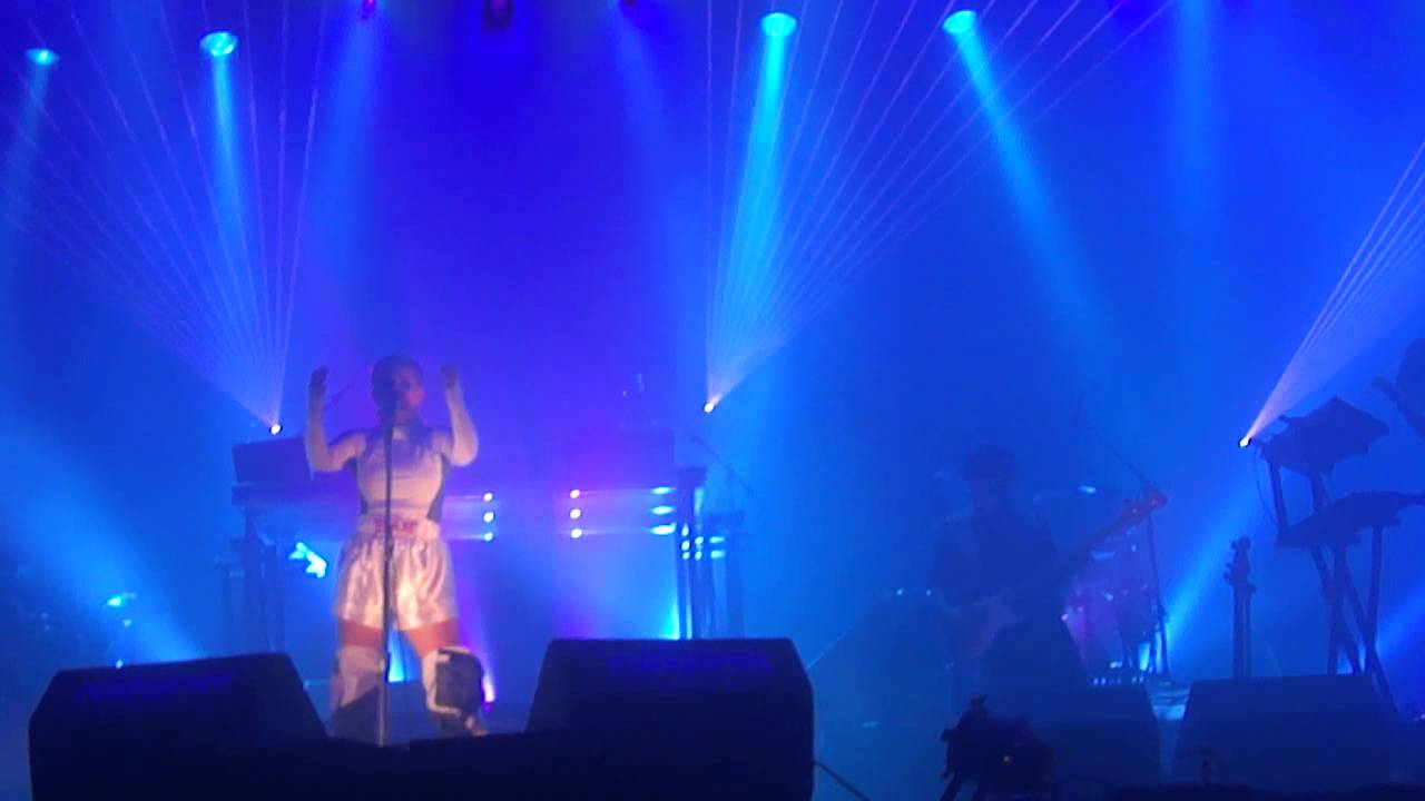 robyn - dancing on my own @ marquee pukkelpop 2014-08-15 ...