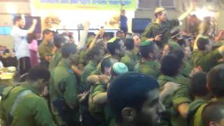 חיילי גולני 2011 - עמי מימון התקליטן החרדי מס' 1