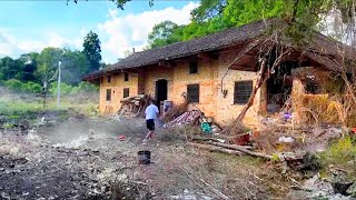 I bought a 100yearold House for $50,000 and restored it, Cleaning out the darkened rooms Makeover