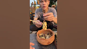 Small Handmade Peanut Pendants Which Imply That Good Things Happen And Full Of Blessings 