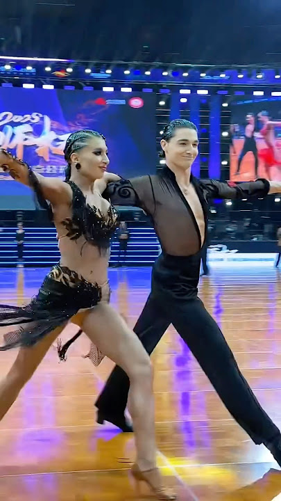 Amazing Samba🔥Very excellent dancer #danceshorts #dancerlife #dance #dancer #ballroomdance #samba