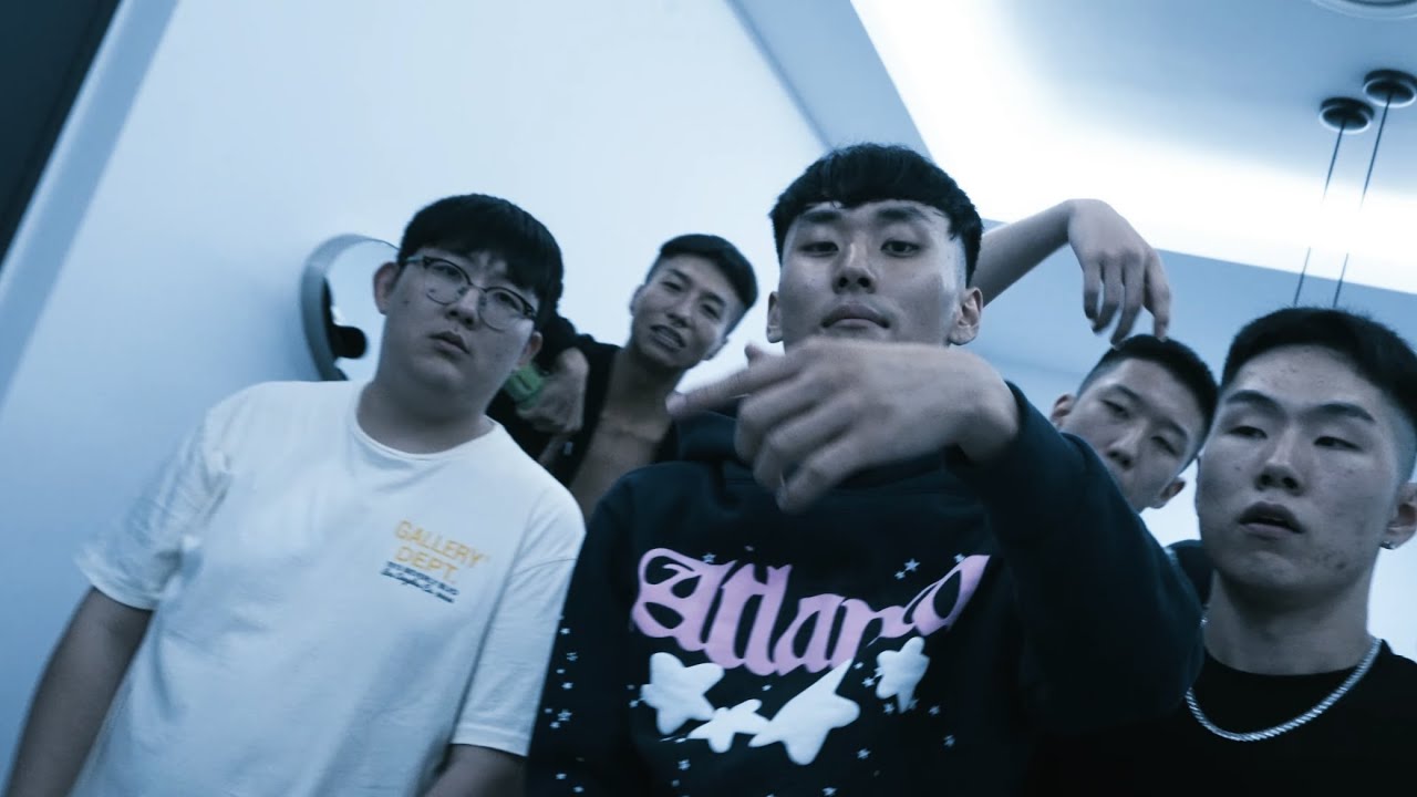 Young Harry - Brag About It (feat. Yung Weej) [Official Music Video]