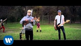 Never Shout Never - "Red Balloon" (Official Music Video) chords