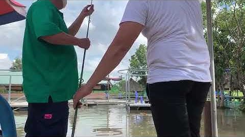 Vlog1:  Câu cá giải trí tại hồ, dính toàn cá nàng hai khủng | Giúp Việc Gia Phú