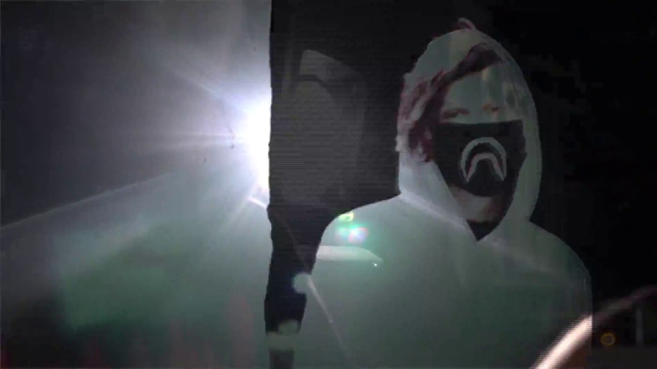 Obejrzyj Lil Tytan - SHADOW BOY (Official Music Video) w YouTube Obejrzyj Lil Tytan - SHADOW BOY (Official Music Video) w YouTube