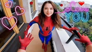 🕸️ Spider-Man and the Beautiful Girl Compete in a Jenga Challenge – Who Will Win? 😍🎮