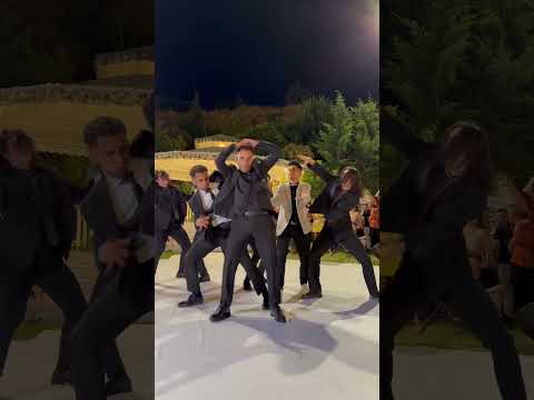 Mahallenizin çılgın dansçısı