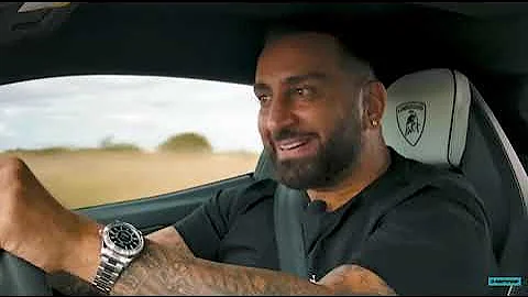 MCLAREN 750S v LAMBORGHINI REVUELTO:DRAG RACE#carwow